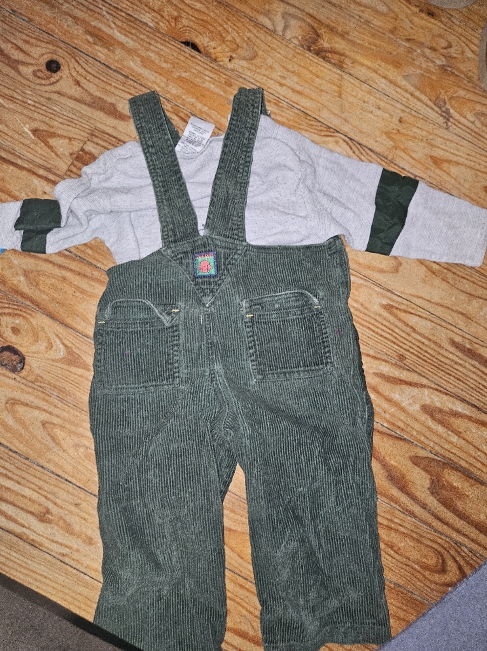 Blue’s Clues rare vintage green corduroy overalls with adjustable straps 3t - Picture 9 of 9